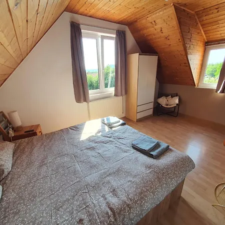 Annie بيت للعطل